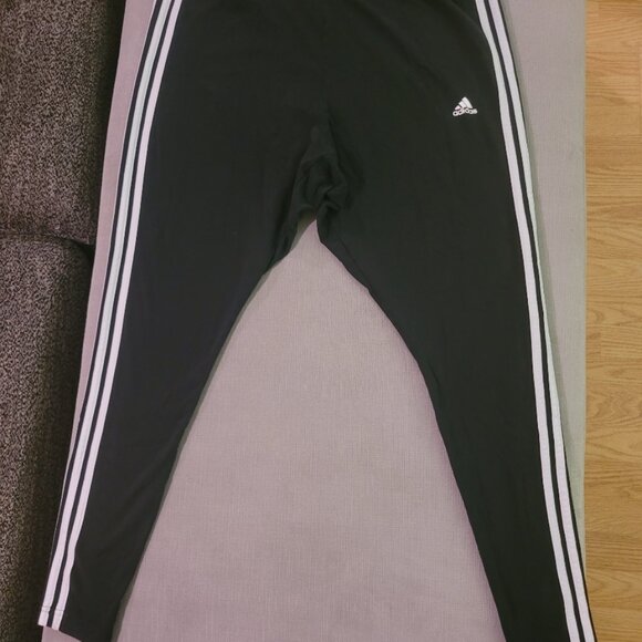 Adidas Women's Essentials 3-Stripes Leggings - Picture 3 of 6